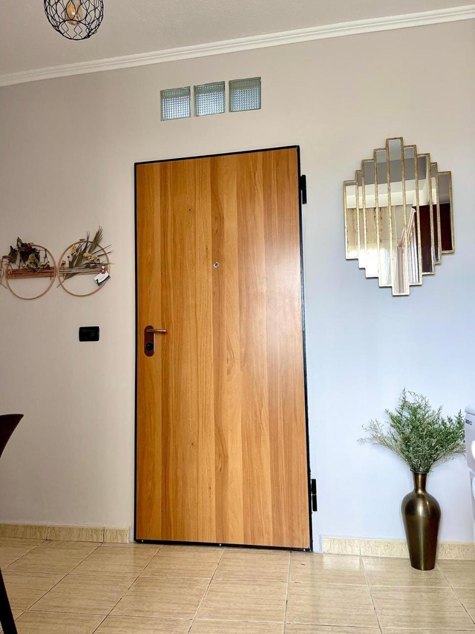 Flex Apartment Tirana Exteriör bild